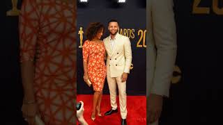 Download lagu Genevieve Nnaji and @stephcurry having fun at the awards show #celebritydatesimulator mp3