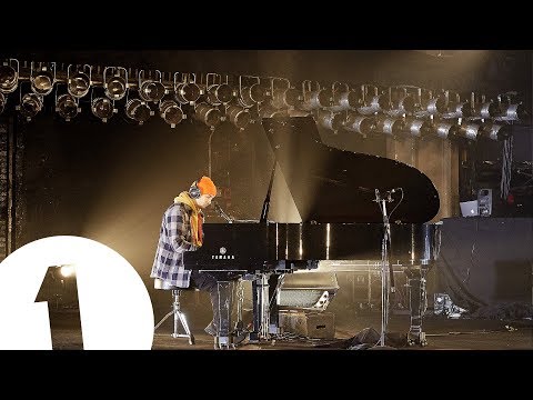 Tyler from Twenty One Pilots - Ride in the Live Lounge