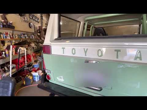 Turn on CC!  For Sale: Toyota FJ55 Landcrusier w/ Dodge-Cummins 6BT drivetrain.