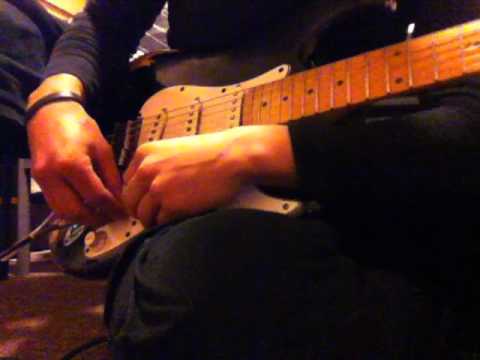 Trying David Gilmour's seagull effect.