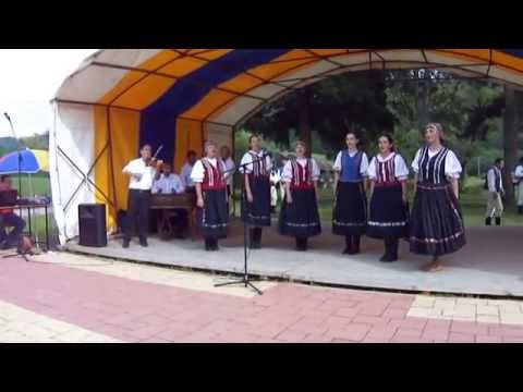 Folklórny súbor Vepor z Klenovca - dievčenská skupina