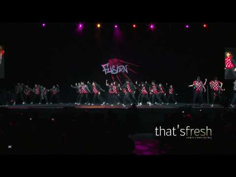 220 feat. IDK @ Fusion XI 2010 [HD] thatsfresh.com