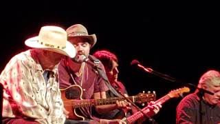 Jerry Jeff Walker singing Texas On My Mind @ the Paramount in Austin with Django Walker 2018