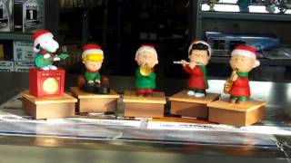 Peanuts Band - Linus - We Wish You A Merry Christmas