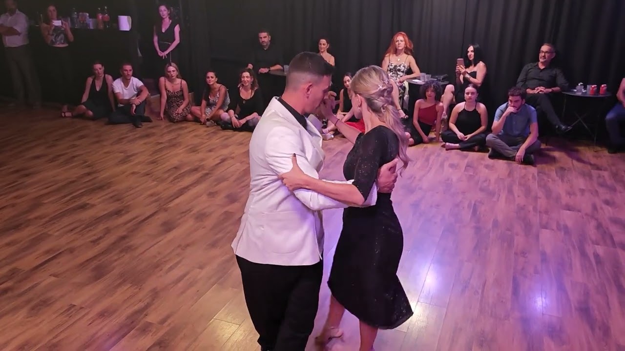 Katerina Chatzipanteli & Giorgos Nikou - Gloria @ Milonga Sin Palabras, Thessaloniki (1/5)