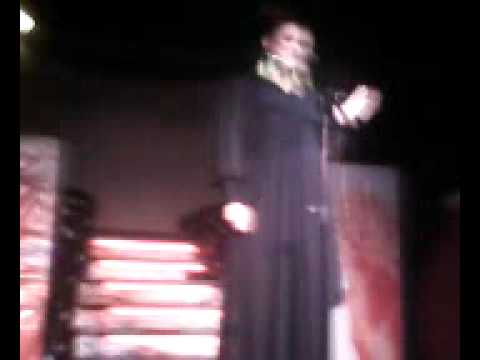 Luanny DI Phiafy Fazendo Adele na Planet G á quarta é nossa com lisa Campari e Salete Campari.