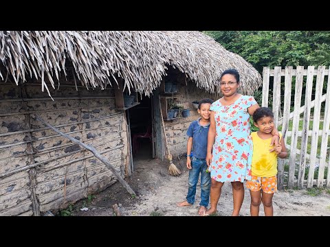 MÃE DE 4 FILHOS PEDE SOCORRO AO CANAL