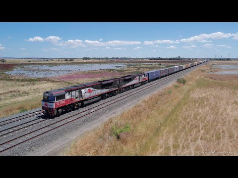 SCT 4PM9 Freight Train With Containers & QUBE / BlueScope Steel Wagons  (7/1/2023) - PoathTV