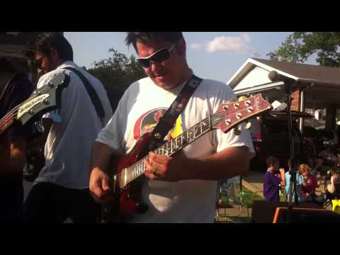 Davis Brothers Band in 2014 Mascoutah Homecoming Parade (1)