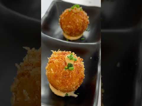 😍 Amazing Croquetas with Almogrote Cheese // Tenerife Food Tour, Canary Islands