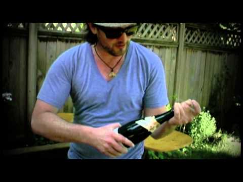 2-MINUTE BELLINI (DRINKS UNDRESSED TV SHOW EP.7)