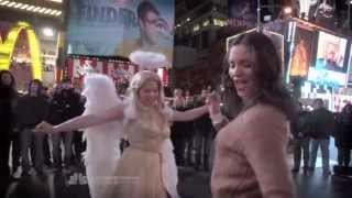 Katharine McPhee &amp; Megan Hilty SMASH - Cheers