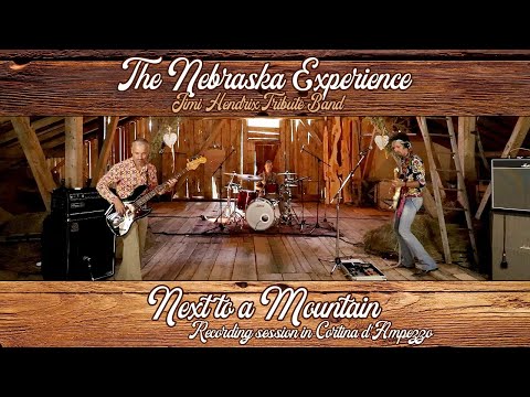 RED HOUSE - Jimi Hendrix - Next to a Mountain