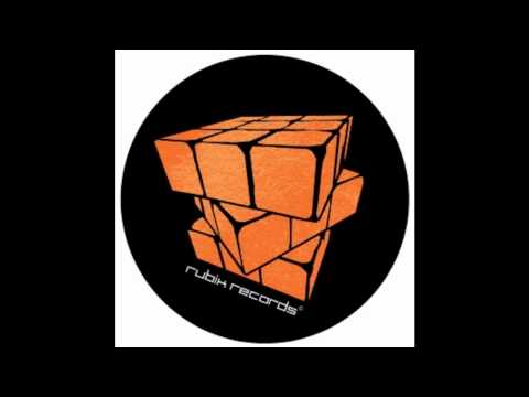 Mutt, Calculon & Kevin King - Easy On The Motion