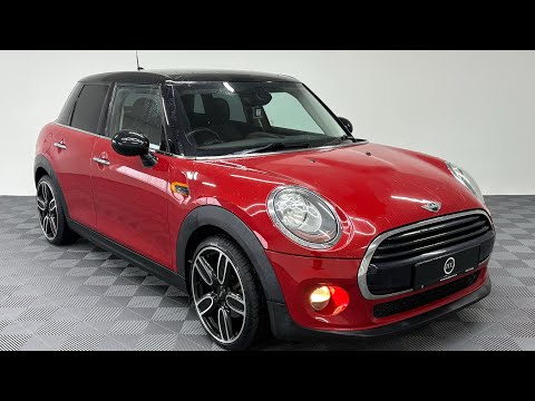 2017 Mini Cooper Black Edition 1.5P - Image 2