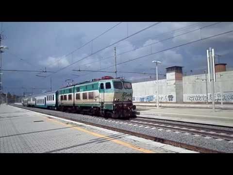 E656.560 + 2 Piano Ribassato, in transito a Roma Tiburtina