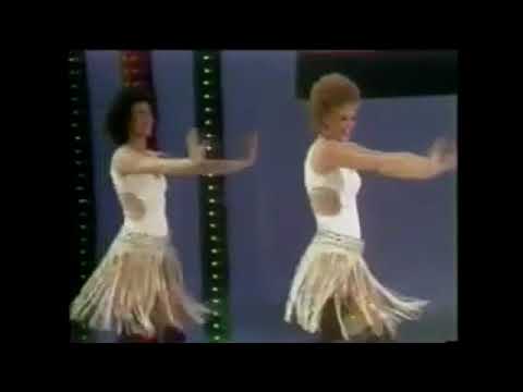 Gwen Verdon and Chita Rivera (Hot Honey Rag 🎵 from Chicago)
