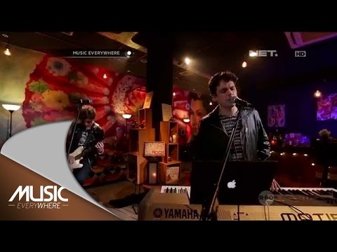 Gombloh - Kebyar-kebyar ( Cover by Arkarna ) - Music Everywhere