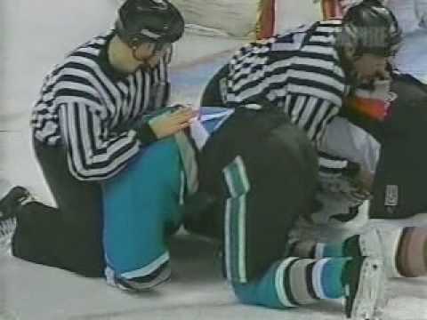 Richard Smehlik vs Owen Nolan