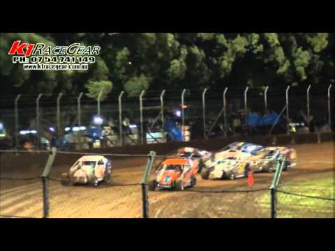 V8 Dirt Modifieds - Heat 9 - Queensland Title - Kingaroy Speedway - 14.04.12