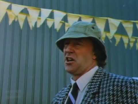 NZ On Screen: Never Say Die - John Clarke's car salesman cameo