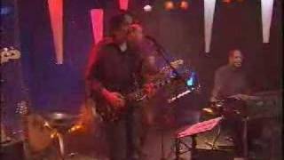 Axelle Red - Le Monde tourne mal (Live)