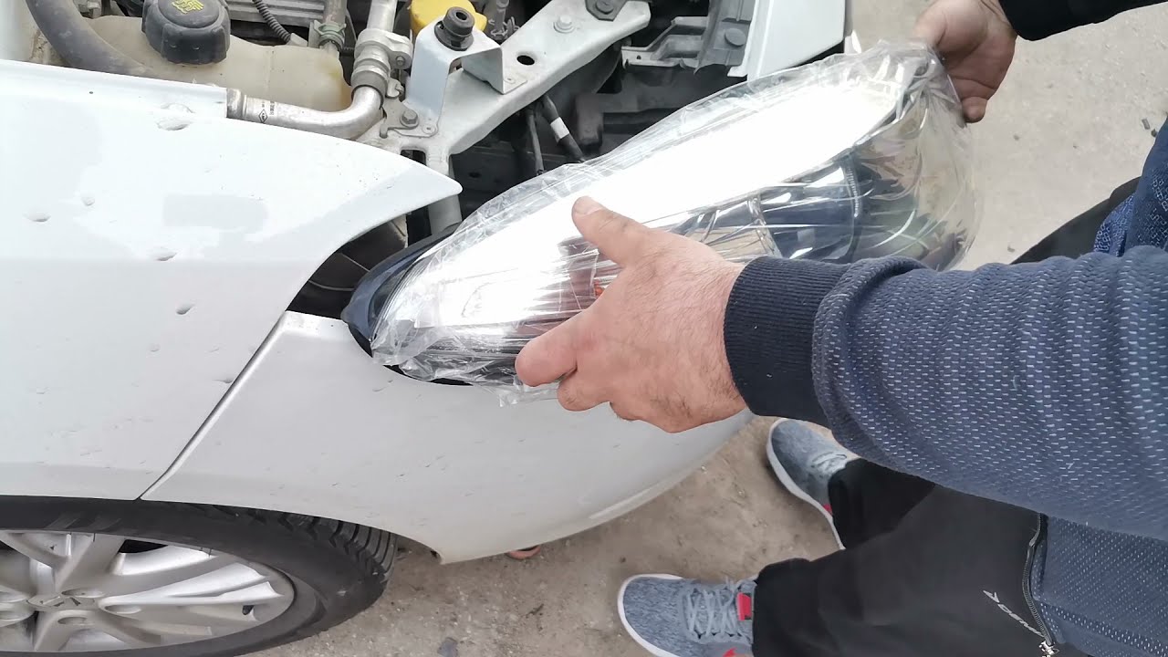 как снять фары на рено флюенс