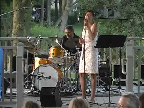 Crystal Ristow and Her Jazz Trio - How High The Moon