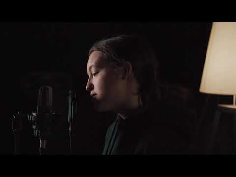 The Greedy Unicorn (feat. Bella Ramsey) - The Studio Read - Calm Kids Bedtime Stories