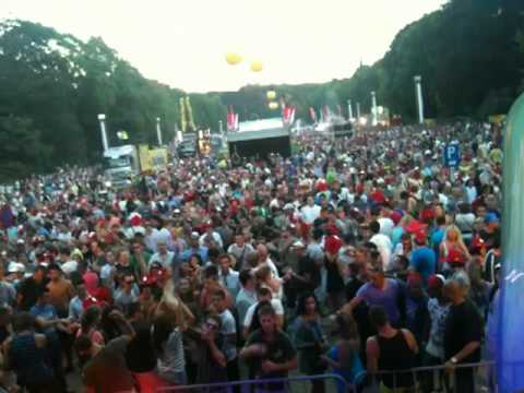CITY PARADE BRUXELLES 2010 (EMANUEL KOSH - TIME PROBLEM)