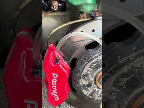 Bleeding Front Wilwood Brake Caliper EM2 Honda Civic! #em2 #honda #wilwood #shorts #civic