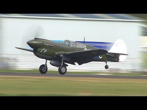 Curtiss P40-N Kittyhawk (aka Warhawk) WW2 fighter display