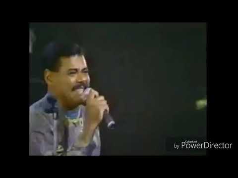 TIRANDOTE FLORES ..bobby valentin