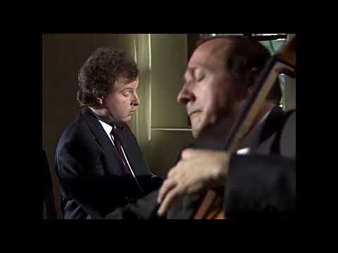Schubert: Arpeggione Sonata, D821, 1. Allegro moderato - Miklós Perényi, András Schiff