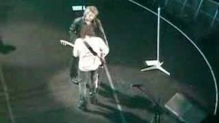 Bon Jovi - Last cigarette (live) - 02-11-2005