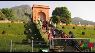 preview picture of video 'Chashme Shahi - Beautiful Mughal Garden at Srinagar - Kashmir, India HD Video'