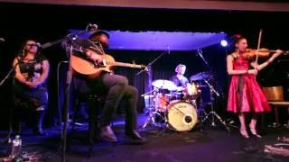 Mike Elrington - Jennifer-Live At The Flying Saucer