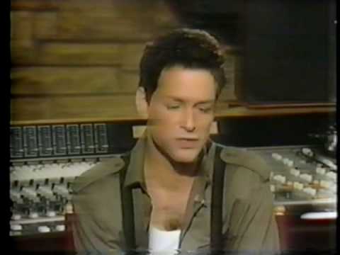 Fleetwood Mac/Lindsey Buckingham ~ 1983 Interview