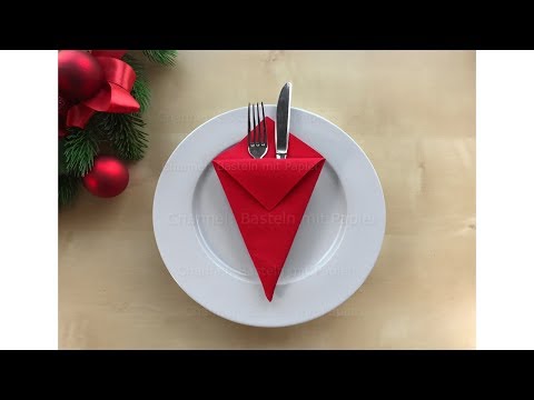 Servietten falten: Bestecktasche basteln mit Papier - Deko für Silvester, Hochzeit, Weihnachten