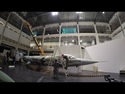 Starfighter (Der Abbau) - Ein Exponat der Ausstellung Beuys Brock Vostell