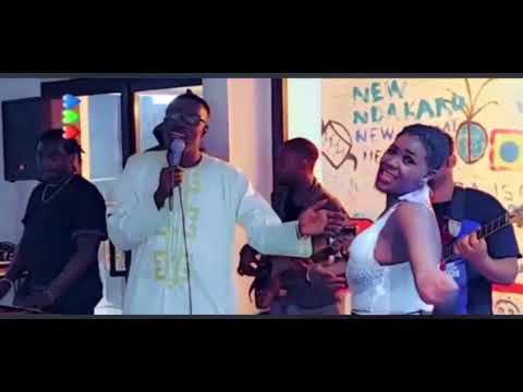 Après sa sortie polémique,la chanteuse Myrma danse le son« nitt dinala beugue ba sankk leu»…