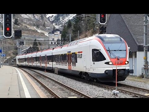 SBB TiLo Flirt einfahrt in Göschenen
