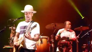 Ben Harper live @ Zenith Toulouse, France 11-10-2016 "finding our way"