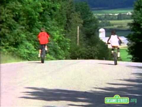 Classic Sesame Street - City Kid visits Country Kid