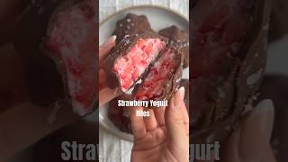 Download lagu Viral strawberry yogurt bites are amazing! #healthyfood #healthydessert mp3