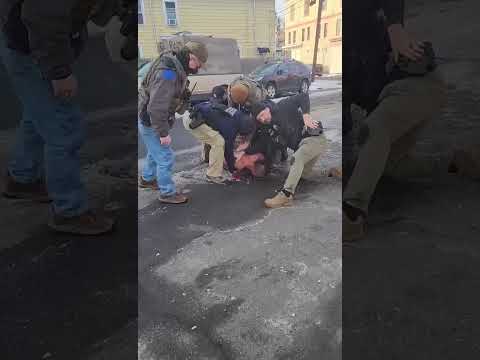 Redada de ICE genera temor en vecindario de Trenton