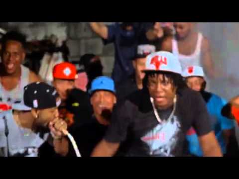 El Ego B4    Los Muñequito Official Video