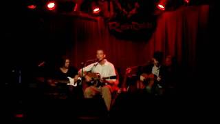 Ben Taylor performing &quot;Wicked Way&quot; @ Róisín Dubh