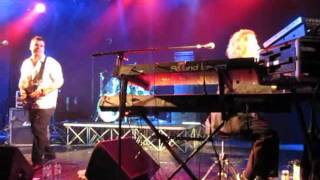 IT BITES-Screaming On The Beaches