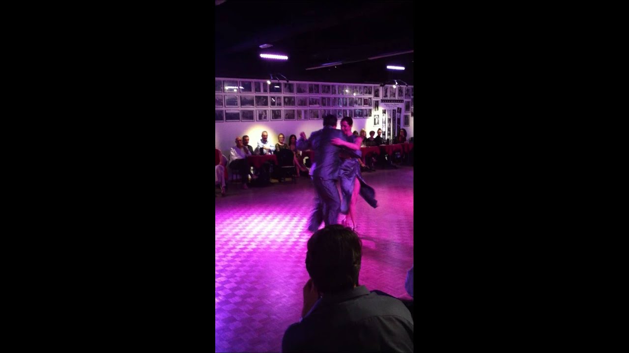 Roberto Calvo y Sandra Messina bailan "Picante " di Rodolfo Biagi en Zotto Academy Milano